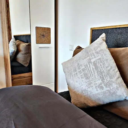 Lions Place Premium Executive Luxus Penthouse Inklusive