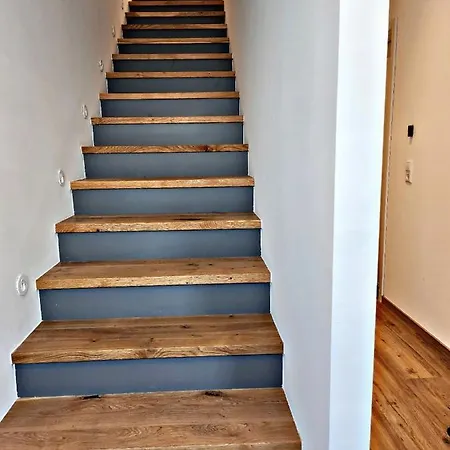 Lions Place Premium Executive Luxus Penthouse Inklusive Lägenhet Heidenheim an der Brenz